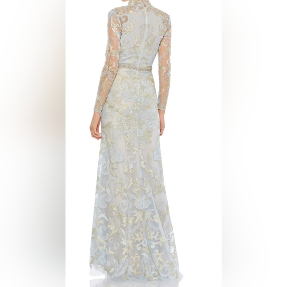 Mac Duggal Long Sleeve Applique V-Neck Gown Powder Blue sz 12 Beaded Formal - Picture 3 of 6